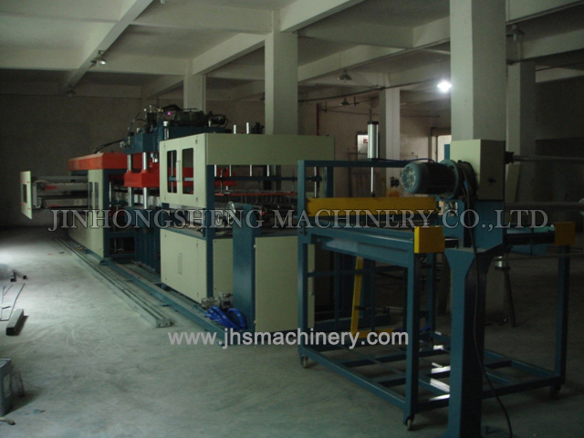 Automatic Continuous PS Foam Fast Food Box Vacuum Press Thermoforming Machine